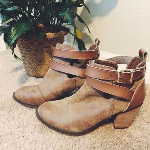 Mossimo Cross-Strap Booties (Size 8.5)